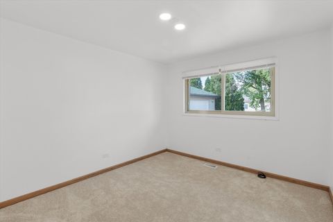 Tiny photo for 16666 Parliament Avenue, Tinley Park, IL 60477 (MLS # 12511313)