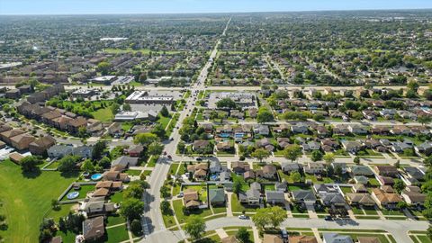 Tiny photo for 16666 Parliament Avenue, Tinley Park, IL 60477 (MLS # 12511313)