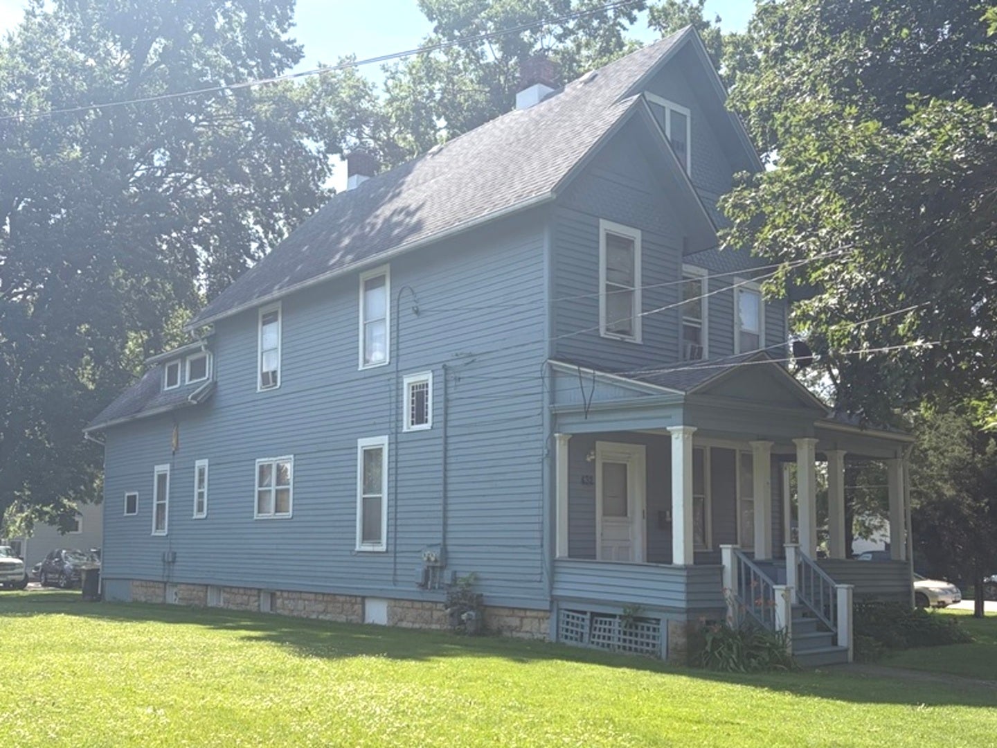 432 S 4th Street