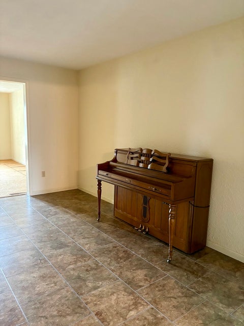 Tiny photo for 605 Oakdale Drive, Centralia, IL 62801 (MLS # 12610535)