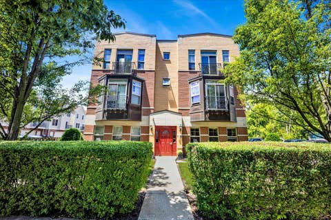 Photo of 9222 Ewing Avenue #102, Evanston, IL 60203 (MLS # 12679621)