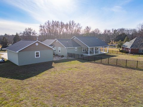 Tiny photo for 125 Old Bloomfield Road, Vienna, IL 62995 (MLS # 12552226)