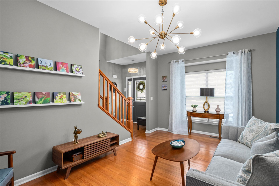 0N402 King Drive