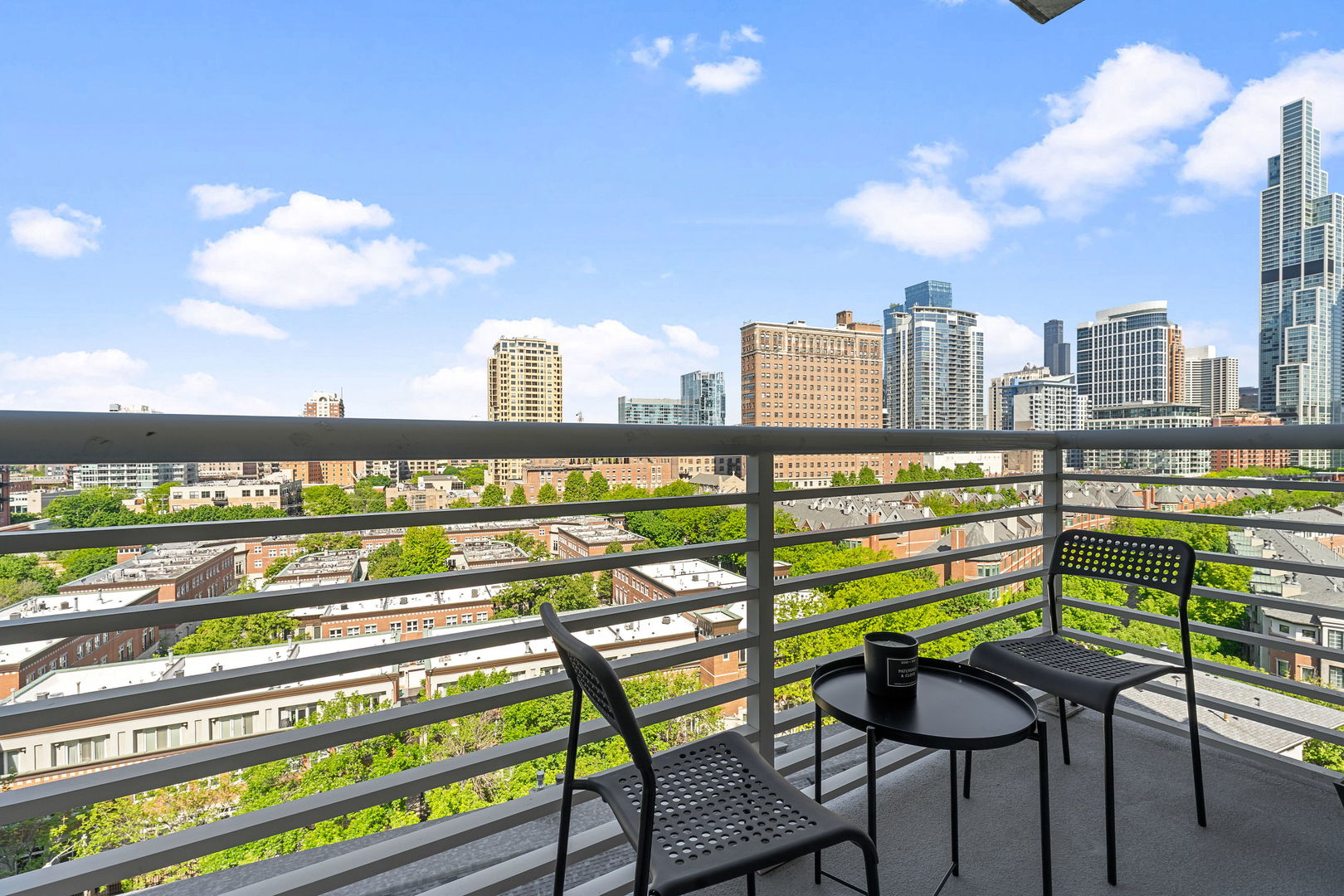 1515 S Prairie Avenue 1016
