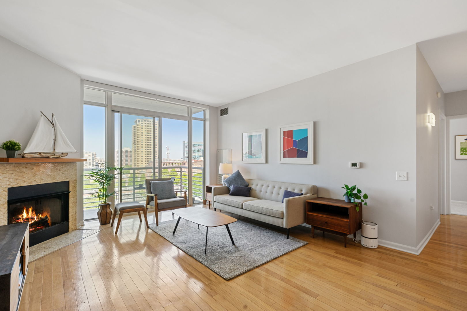 1515 S Prairie Avenue 1016