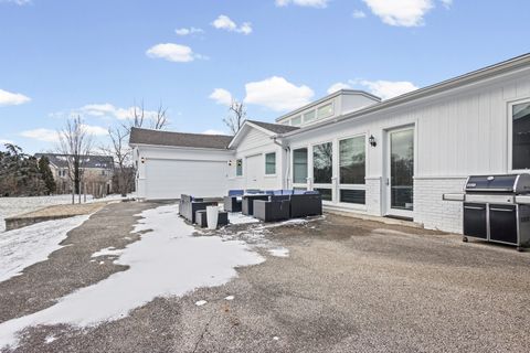 Tiny photo for 2390 White Oak Drive, Northbrook, IL 60062 (MLS # 12510604)