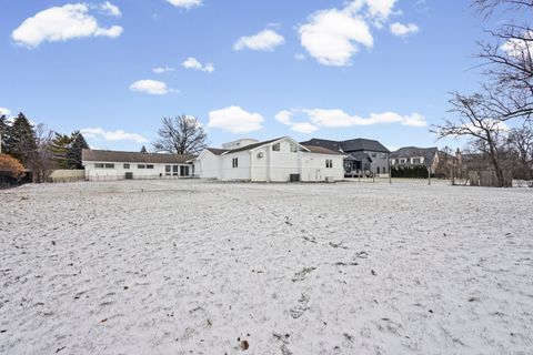 Tiny photo for 2390 White Oak Drive, Northbrook, IL 60062 (MLS # 12510604)