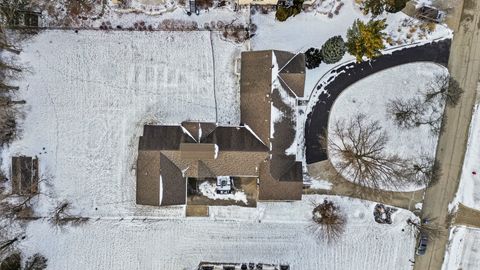 Tiny photo for 2390 White Oak Drive, Northbrook, IL 60062 (MLS # 12510604)