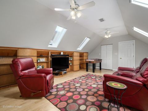 Tiny photo for 2451 N Janssen Avenue #3, Chicago, IL 60614 (MLS # 12623794)