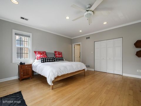 Tiny photo for 2451 N Janssen Avenue #3, Chicago, IL 60614 (MLS # 12623794)