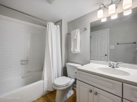 Tiny photo for 2451 N Janssen Avenue #3, Chicago, IL 60614 (MLS # 12623794)