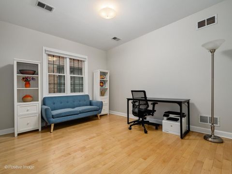 Tiny photo for 2451 N Janssen Avenue #3, Chicago, IL 60614 (MLS # 12623794)