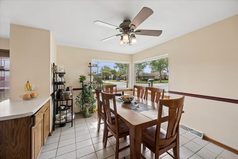 Tiny photo for 1836 Buckingham Avenue, Westchester, IL 60154 (MLS # 12604649)