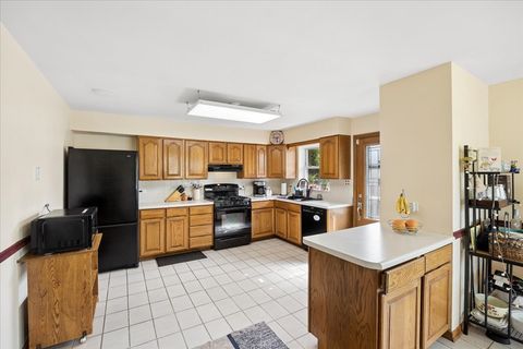 Tiny photo for 1836 Buckingham Avenue, Westchester, IL 60154 (MLS # 12604649)