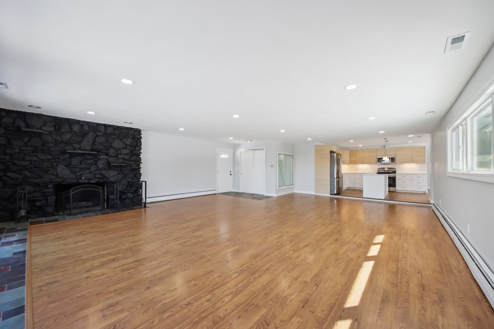 42088 N Old Lake Avenue