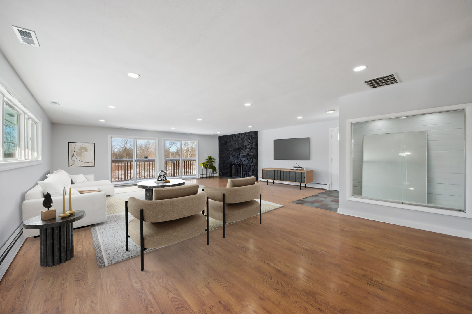 42088 N Old Lake Avenue