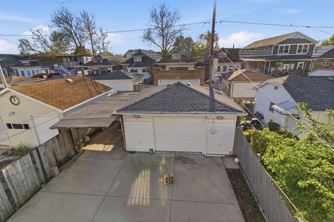 Tiny photo for 2936 N Kenneth Avenue, Chicago, IL 60641 (MLS # 12647739)
