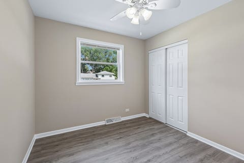 Tiny photo for 328 N Greenview Avenue, Mundelein, IL 60060 (MLS # 12731163)
