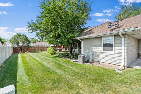 Tiny photo for 1 Fallcreek Circle, Montgomery, IL 60538 (MLS # 12716608)