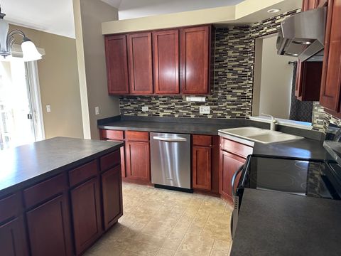 Tiny photo for 5321 Cobblers Crossing #5321, McHenry, IL 60050 (MLS # 12437331)