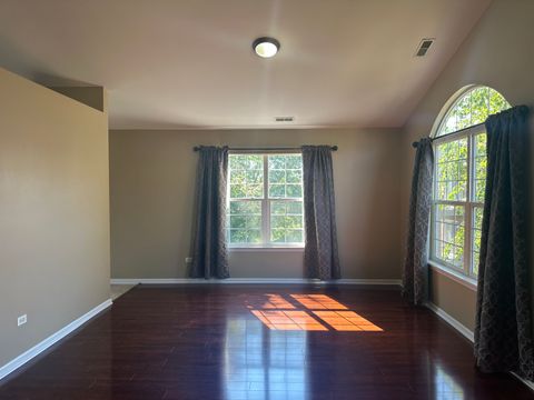 Tiny photo for 5321 Cobblers Crossing #5321, McHenry, IL 60050 (MLS # 12437331)