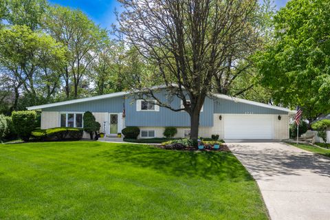 1723 Columbine Drive Schaumburg IL 60173