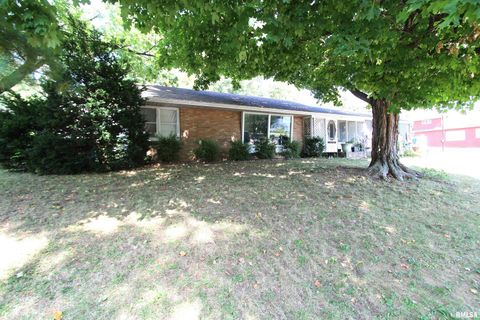 Tiny photo for 1330 FLORENCE Avenue, Clinton, IA 52732 (MLS # QC4267448)