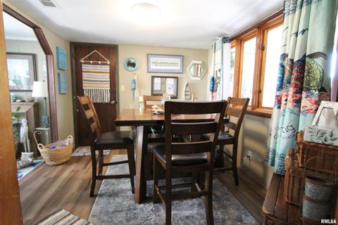 Tiny photo for 1330 FLORENCE Avenue, Clinton, IA 52732 (MLS # QC4267448)