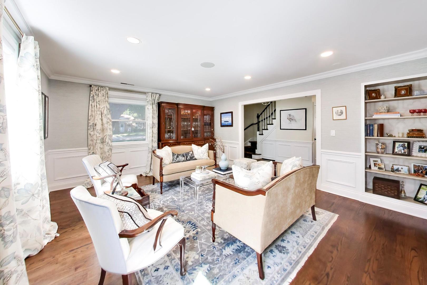 833 E Rockland Road