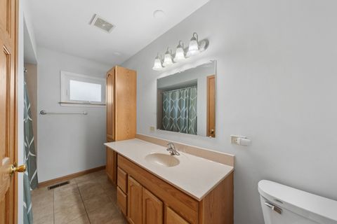 Tiny photo for 2007 N Spruce Terrace, Arlington Heights, IL 60004 (MLS # 12616536)