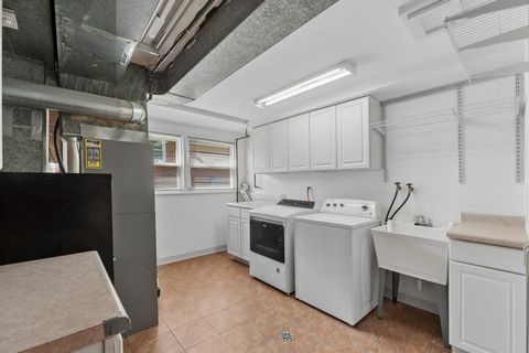 Tiny photo for 2007 N Spruce Terrace, Arlington Heights, IL 60004 (MLS # 12616536)