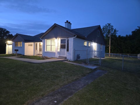 Photo of 813 Chicago Road, Chicago Heights, IL 60411 (MLS # 12778459)