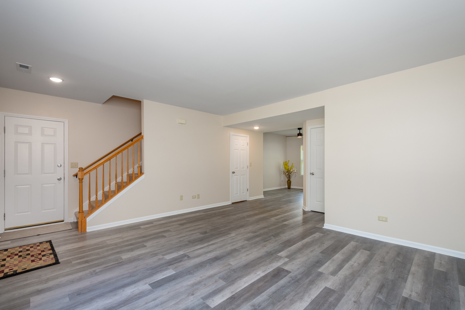 1277 N Village Drive