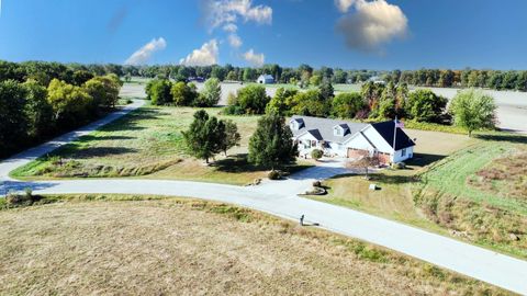 Tiny photo for 23 Cedarwood Drive, Watseka, IL 60970 (MLS # 12497585)