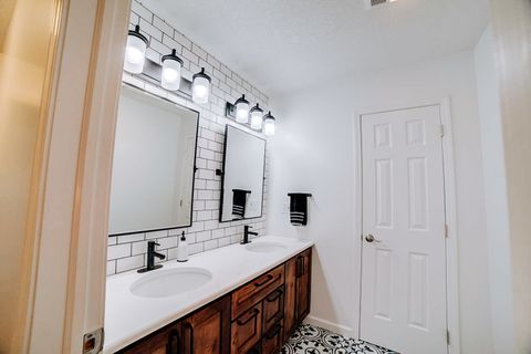 Tiny photo for 23 Cedarwood Drive, Watseka, IL 60970 (MLS # 12497585)