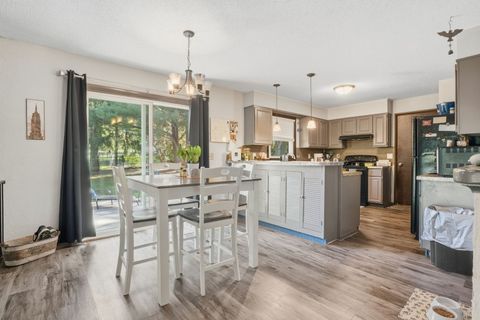 Tiny photo for 112 Crestview Drive, Hamilton, IL 62341 (MLS # 12491757)