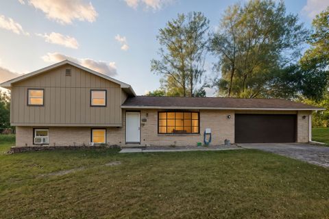 Tiny photo for 112 Crestview Drive, Hamilton, IL 62341 (MLS # 12491757)
