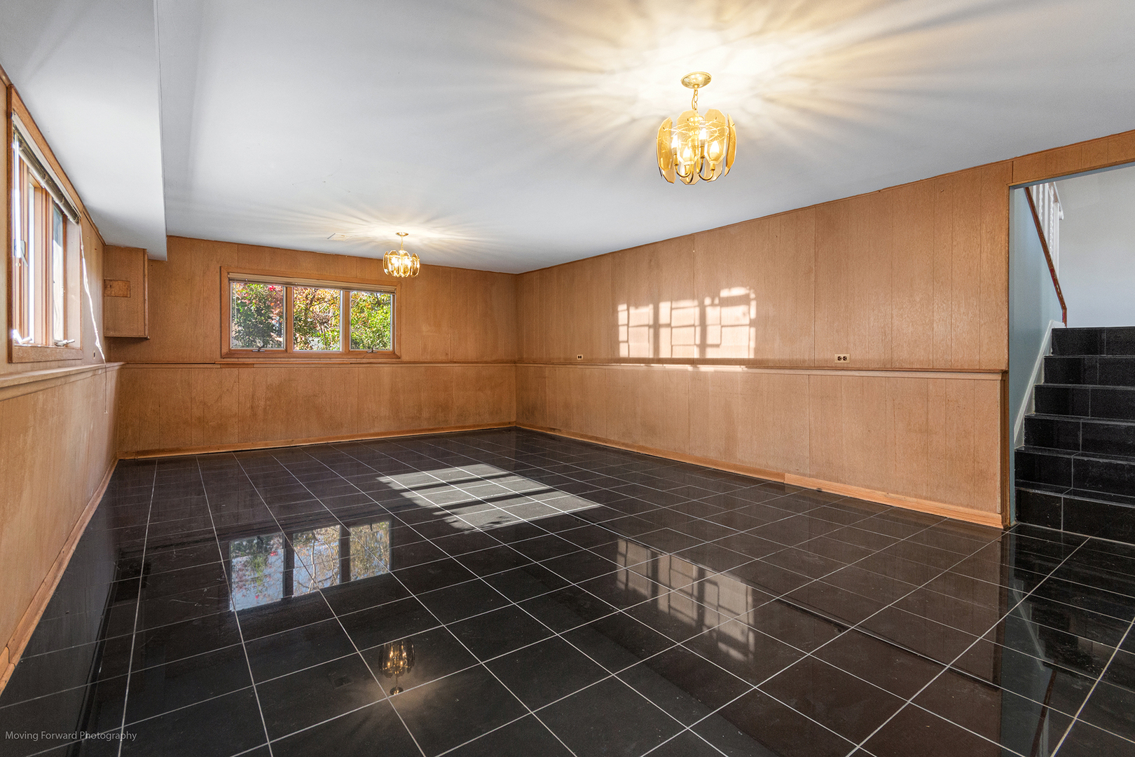 Morton Grove, Illinois 60053, United States, 3 Bedrooms Bedrooms, ,2 BathroomsBathrooms,Residential,Active,243934