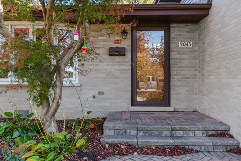 Tiny photo for 9043 Oriole Avenue, Morton Grove, IL 60053 (MLS # 12514446)