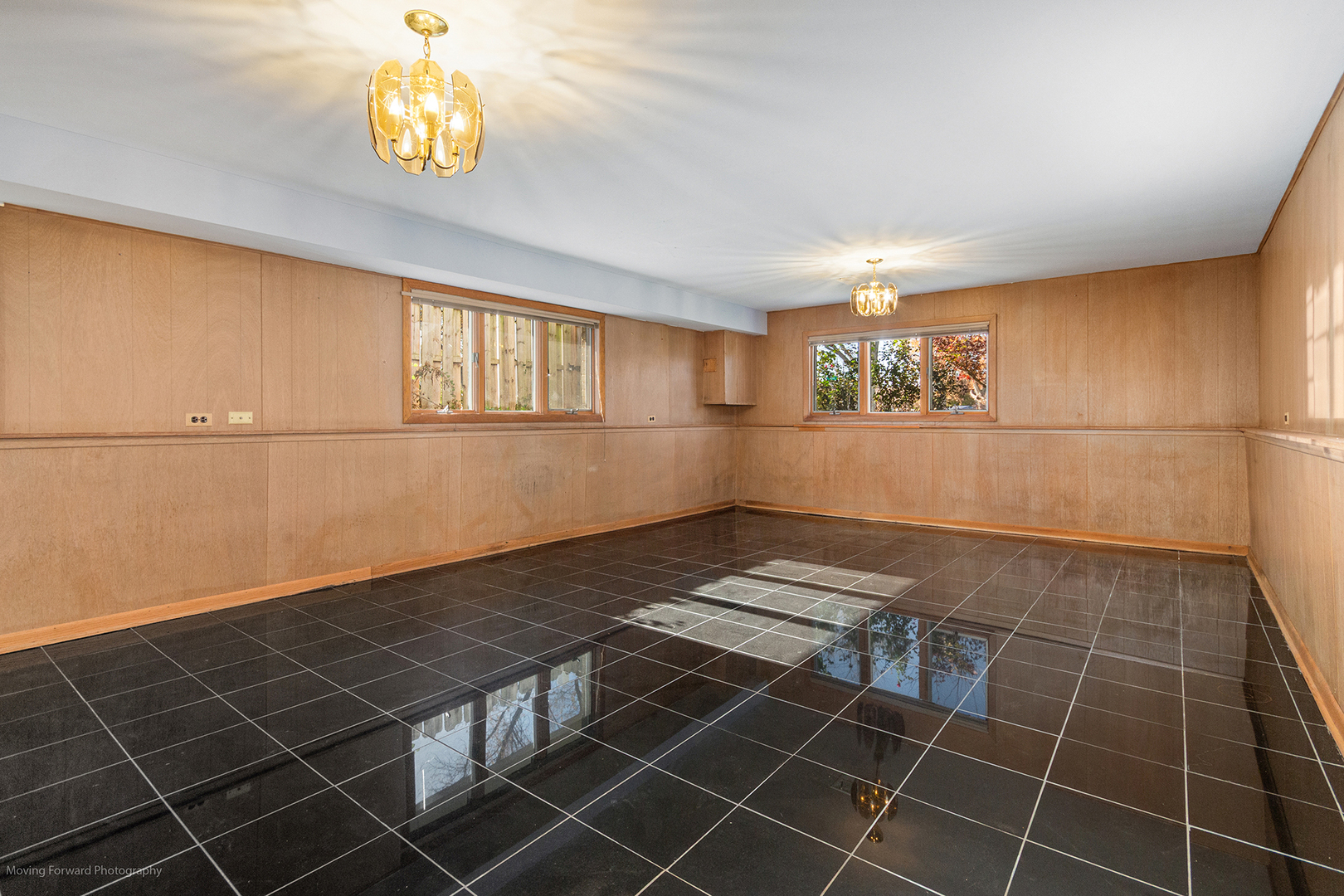 Morton Grove, Illinois 60053, United States, 3 Bedrooms Bedrooms, ,2 BathroomsBathrooms,Residential,Active,243934