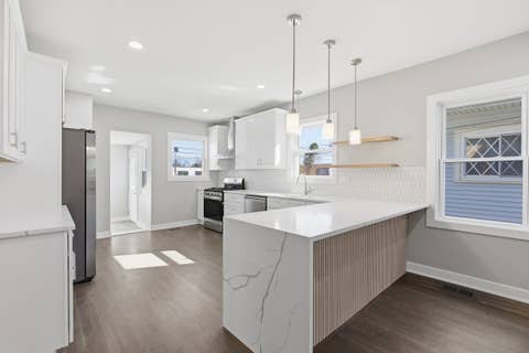 Tiny photo for 5020 W Fletcher Street, Chicago, IL 60641 (MLS # 12672516)