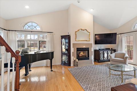 Tiny photo for 16815 Crystal Court, Tinley Park, IL 60477 (MLS # 12548943)