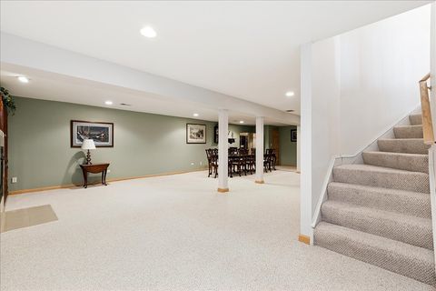 Tiny photo for 16815 Crystal Court, Tinley Park, IL 60477 (MLS # 12548943)