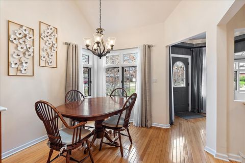 Tiny photo for 16815 Crystal Court, Tinley Park, IL 60477 (MLS # 12548943)