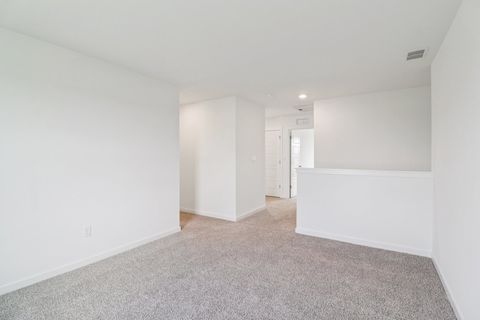 Tiny photo for 2013 Winterberry Trail, Wonder Lake, IL 60097 (MLS # 12631593)