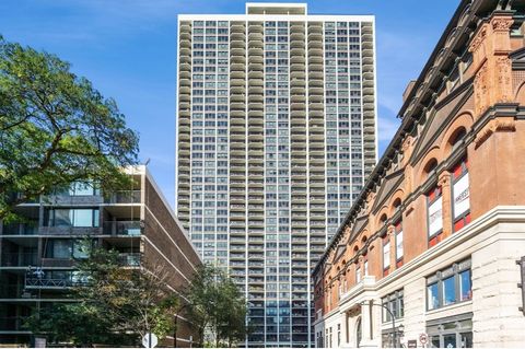 1560 N Sandburg Terrace 3506J Chicago IL 60610