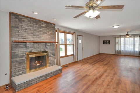 Tiny photo for 8001 S Lockwood Avenue, Burbank, IL 60459 (MLS # 12734541)