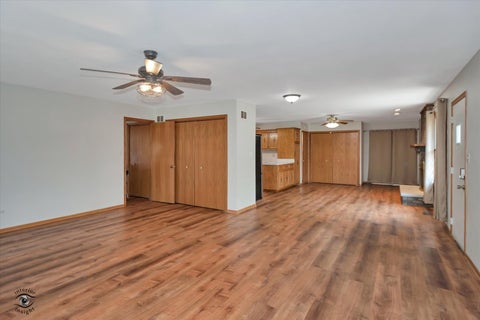 Tiny photo for 8001 S Lockwood Avenue, Burbank, IL 60459 (MLS # 12734541)
