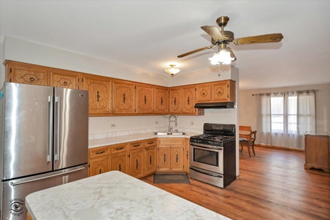 Tiny photo for 8001 S Lockwood Avenue, Burbank, IL 60459 (MLS # 12734541)