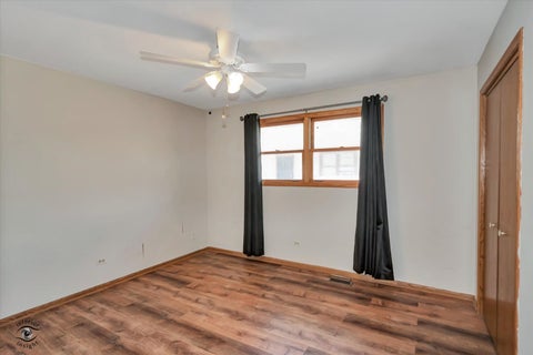 Tiny photo for 8001 S Lockwood Avenue, Burbank, IL 60459 (MLS # 12734541)
